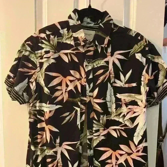 Denim Flower Button Up Shirt Hawaiian Flowers - Picture 1 of 3